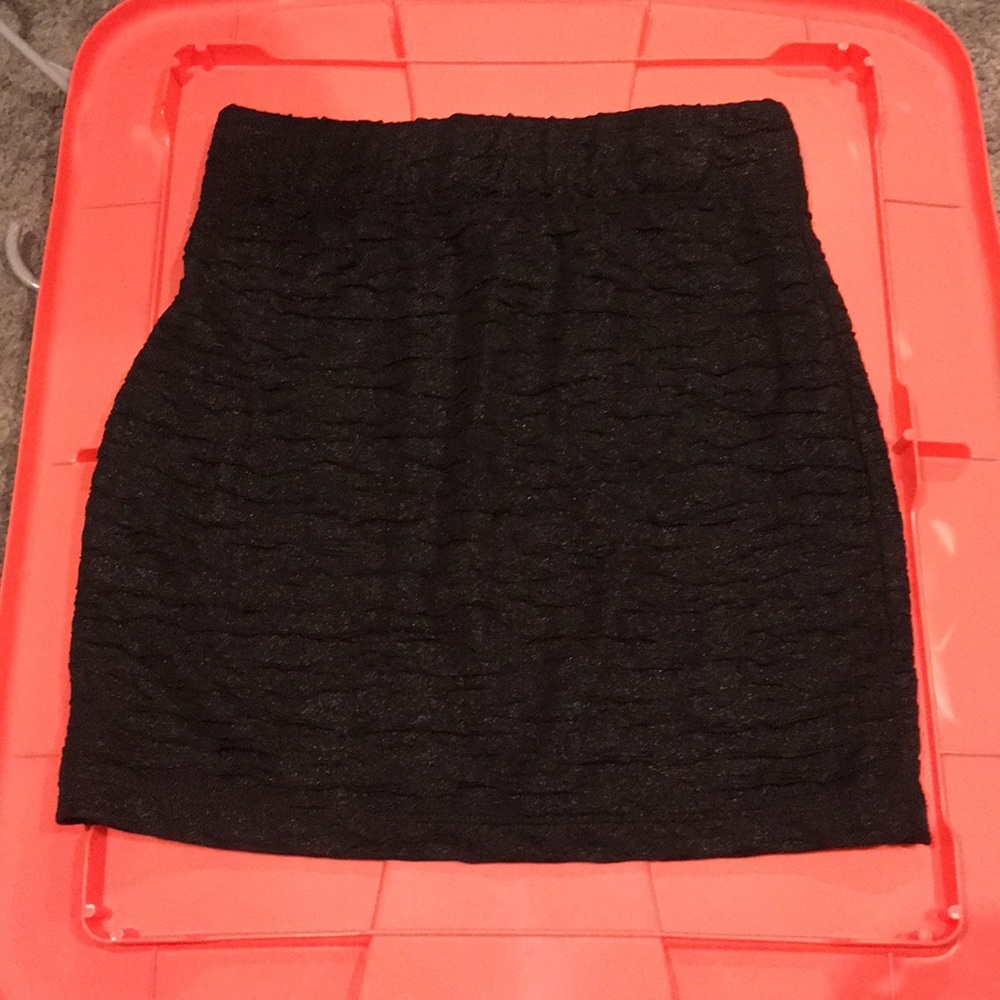 2 Mini Skirts XS